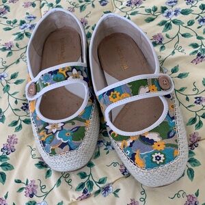 Floral Patterned Kids Dress Shoes with Strap